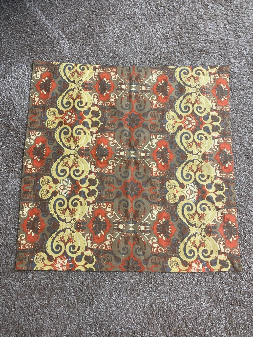Crate & Barrel. Lena Napkin Orange. Set of 4 Linen Napkins. NWOT.